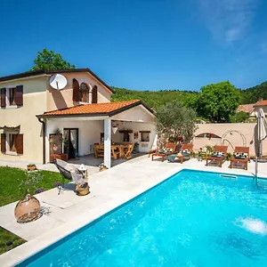  Ferienhaus Holiday Kim By Interhome